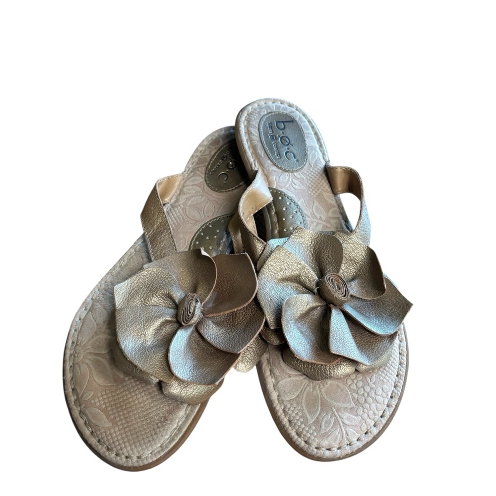 Born BOC Flat Flip Flops Leather Floral Sandal Women's Size 9 Gold sheen